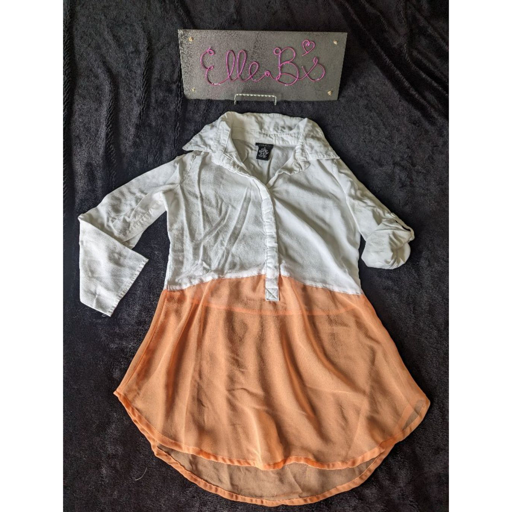 EUC Rue21 White/Peach Button Front Top S